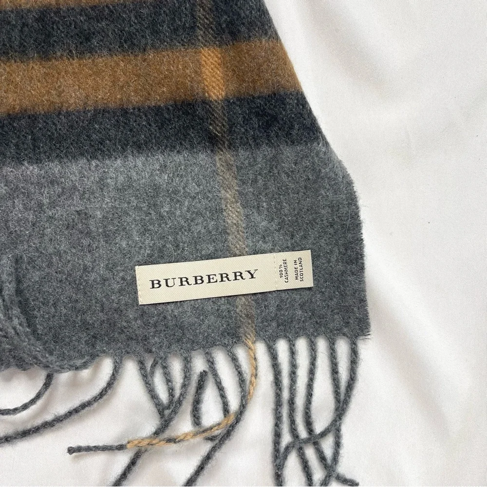 Burberry 100% Cashmere Grey Blue Plaid Nova Check Scotland Stripe Fringe Scarf